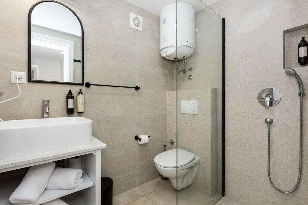 Royal Grey Apartment Sarajevo Ngoại thất bức ảnh